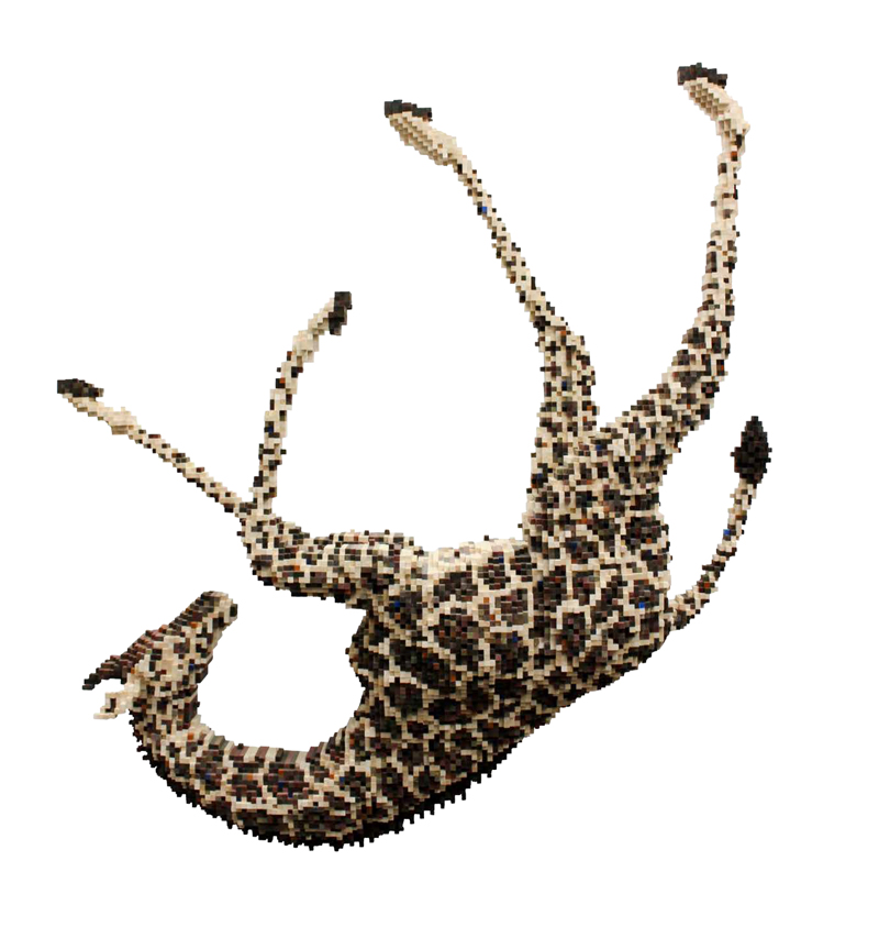 luxuo-id-digital-love-falling-giraffe